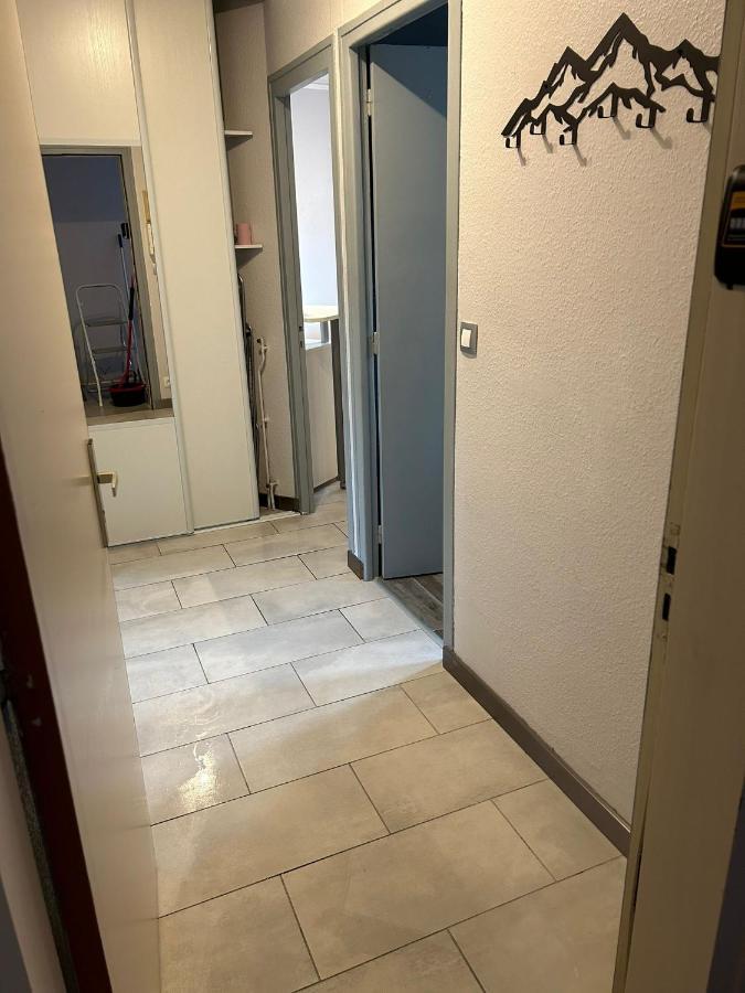 Appartement Jolie Vue Wifi เบอซองซง ภายนอก รูปภาพ
